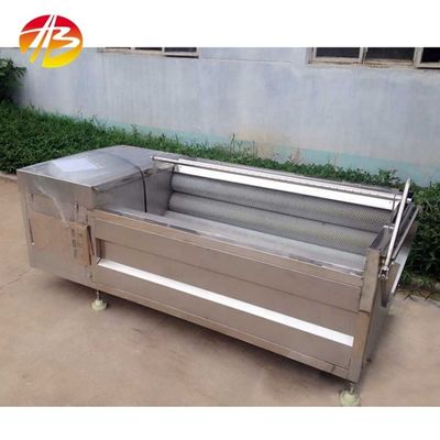 Macchina per spazzare le patate e lo zenzero 1450*880*760mm Usata per frutti di mare vegetali
